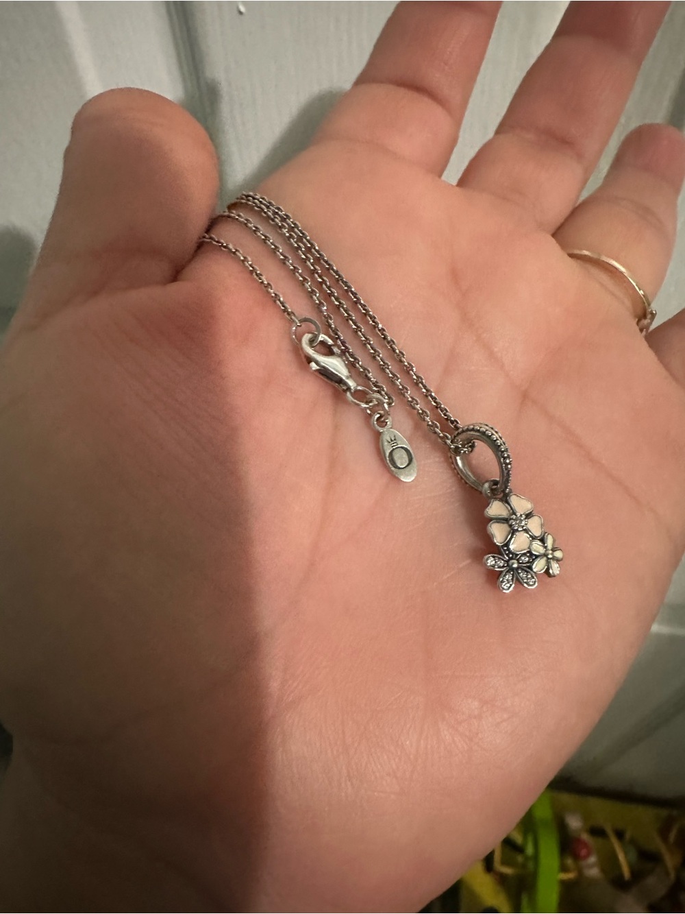 Pandora Silver  Floral Pendant & Necklace